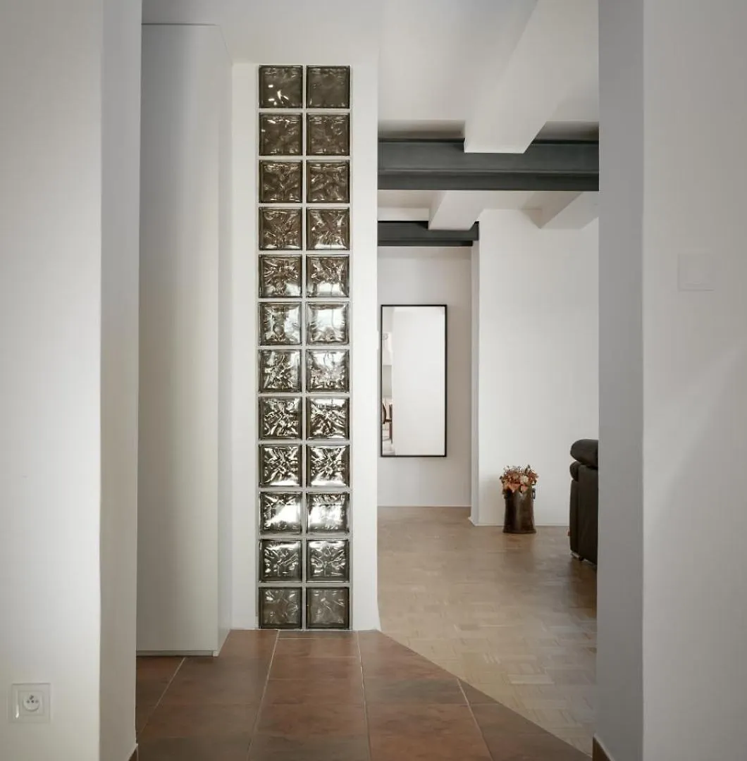 Dot 3 Bdr Apartment With Tyn Cathedral View & Ac Prague
